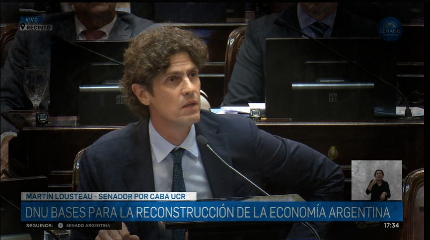 La imagen tiene un atributo ALT vacío; su nombre de archivo es lousteau1.jpg